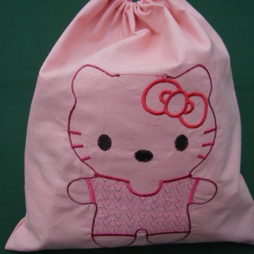 Hello Kitty tikandiga Sussikott